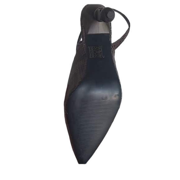 Mid Heels - Picture 3 of 5